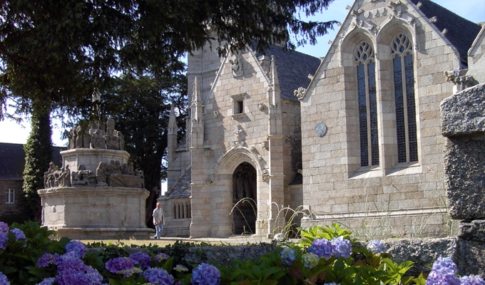 Façade sud de l'Eglise Notre Dame du Bon Secours